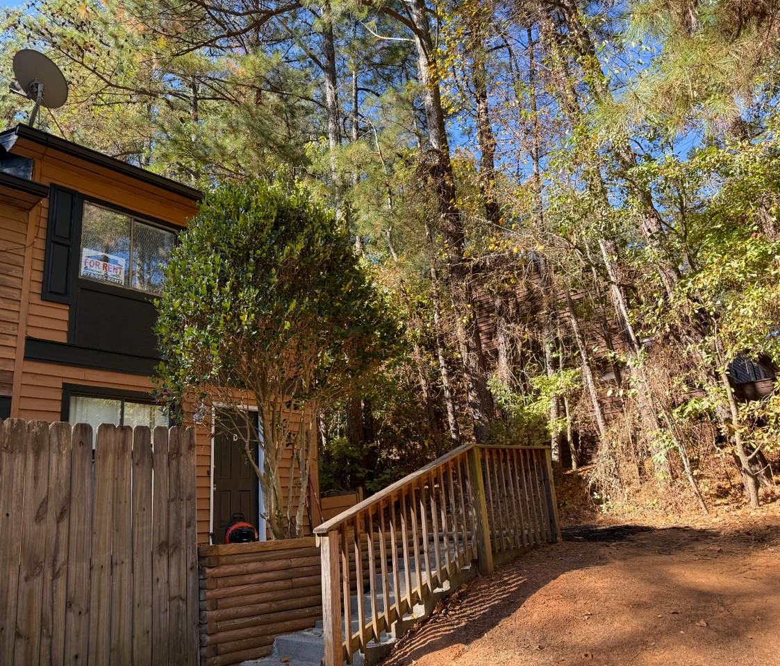 6473 Klinect Ct #A - Photo 6 of 33