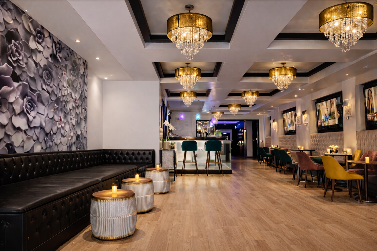 The Blackstone on 9th and Broadway - Photo 2 of 15