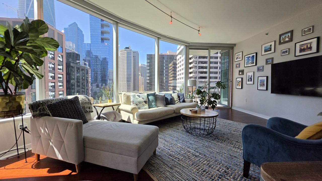 301 Main St #15H - Photo 2 of 38