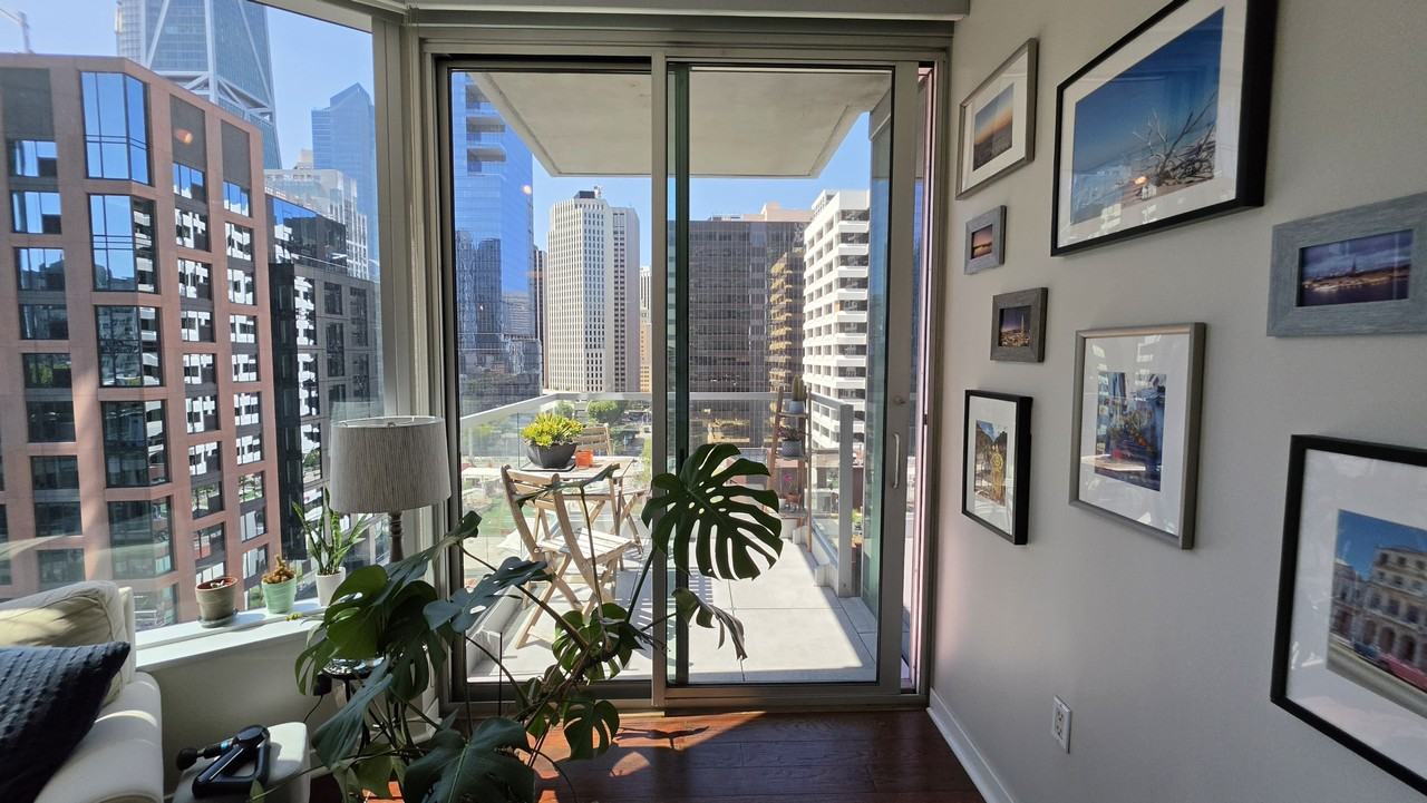 301 Main St #15H - Photo 6 of 38