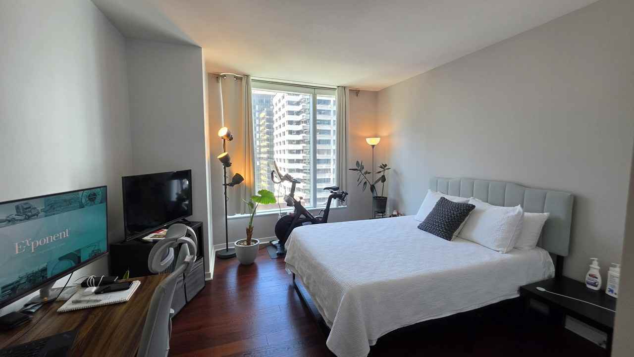 301 Main St #15H - Photo 7 of 38