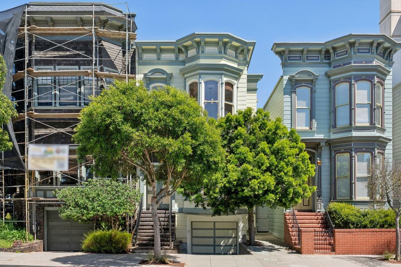 2250 Webster St - Photo 2 of 39