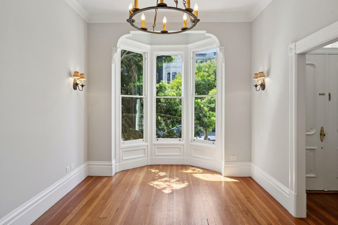 2250 Webster St - Photo 5 of 39