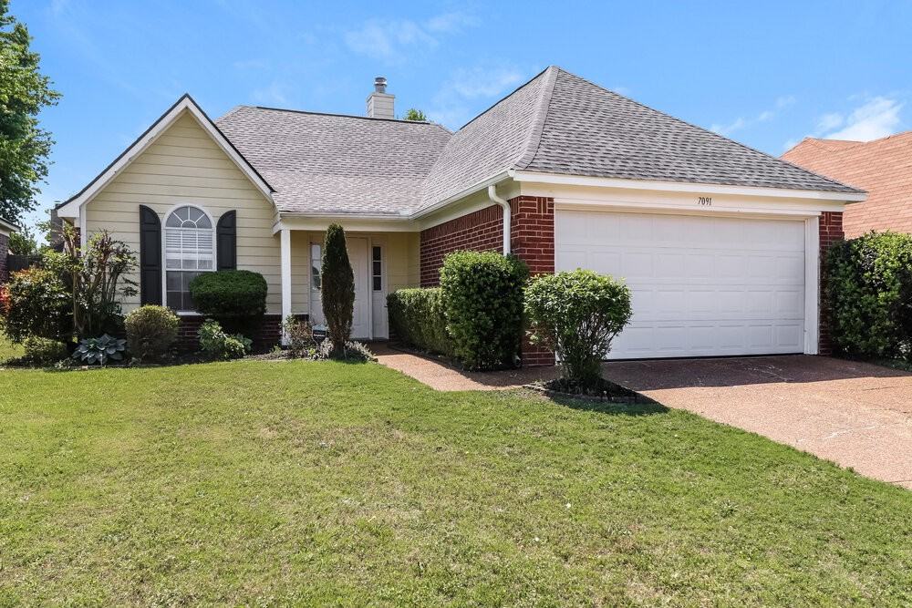 7091 Ireland Dr - Photo 3 of 16