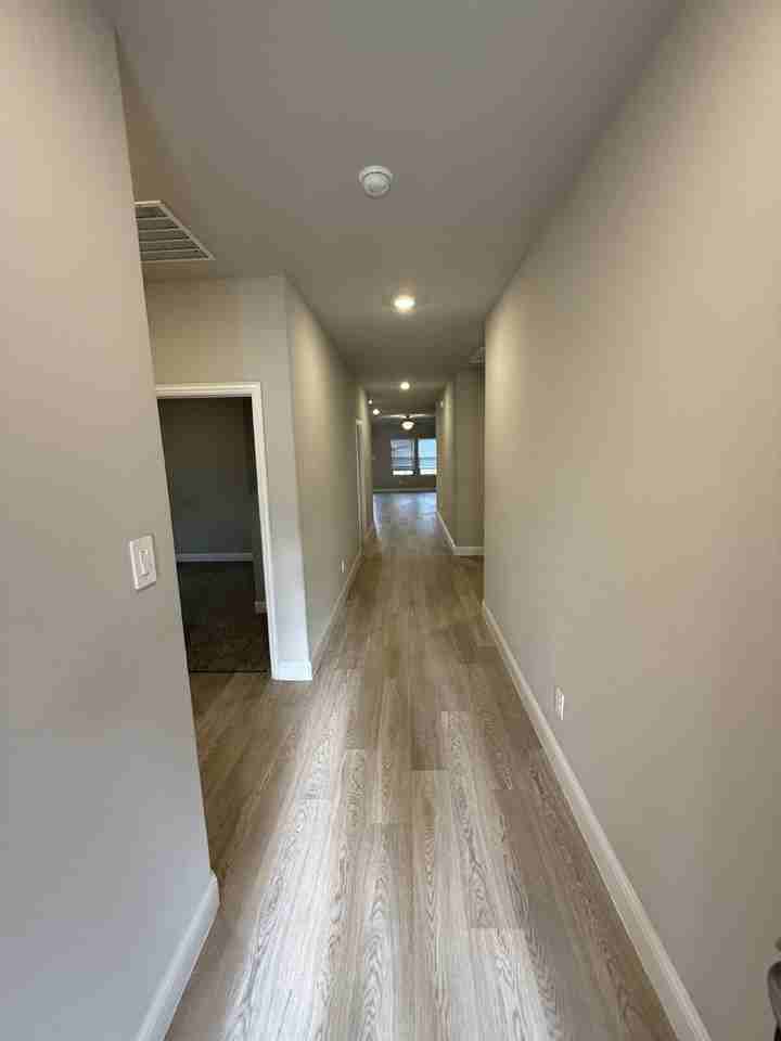 702 Williams Way - Photo 2 of 25