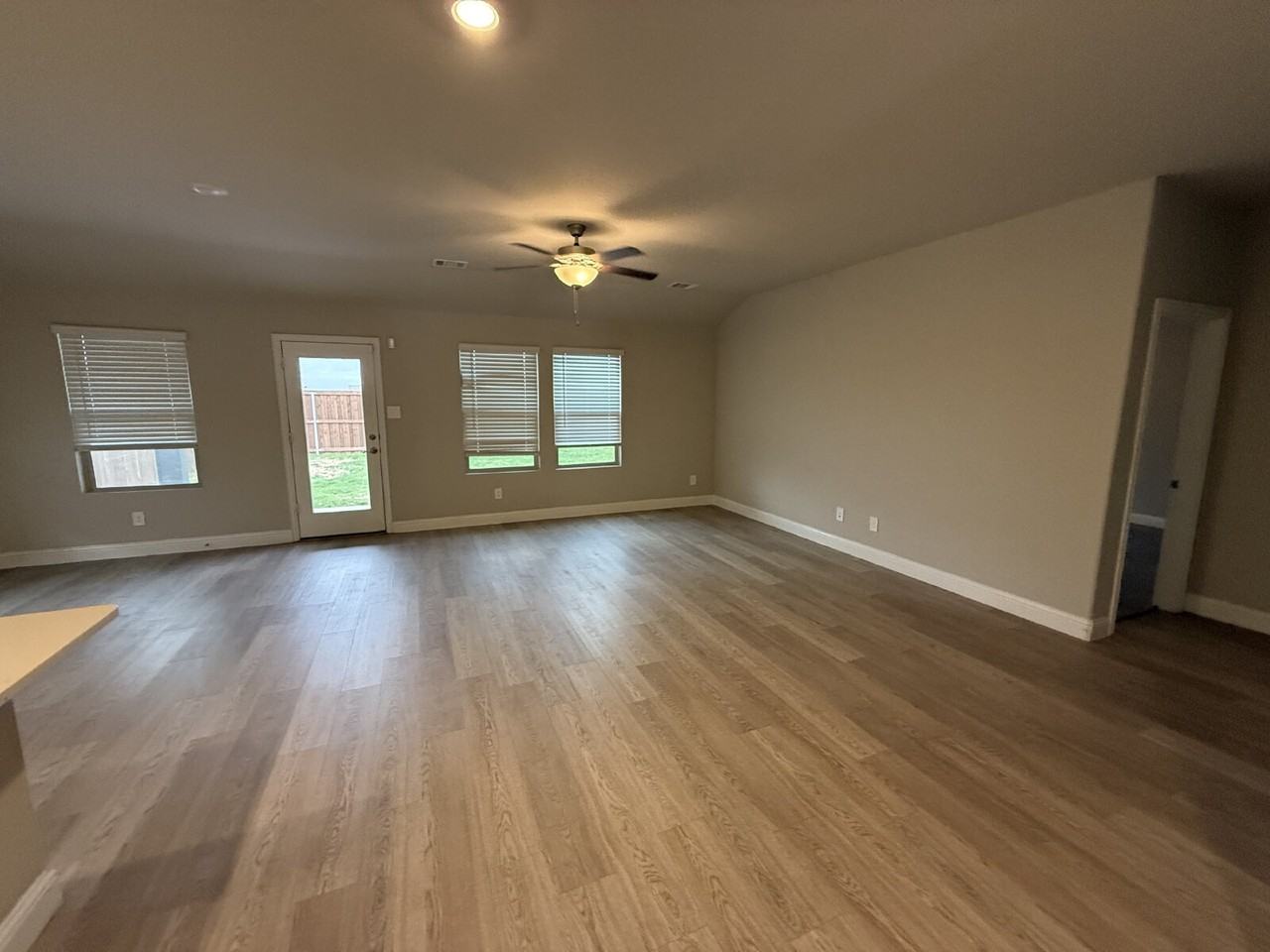 702 Williams Way - Photo 3 of 25