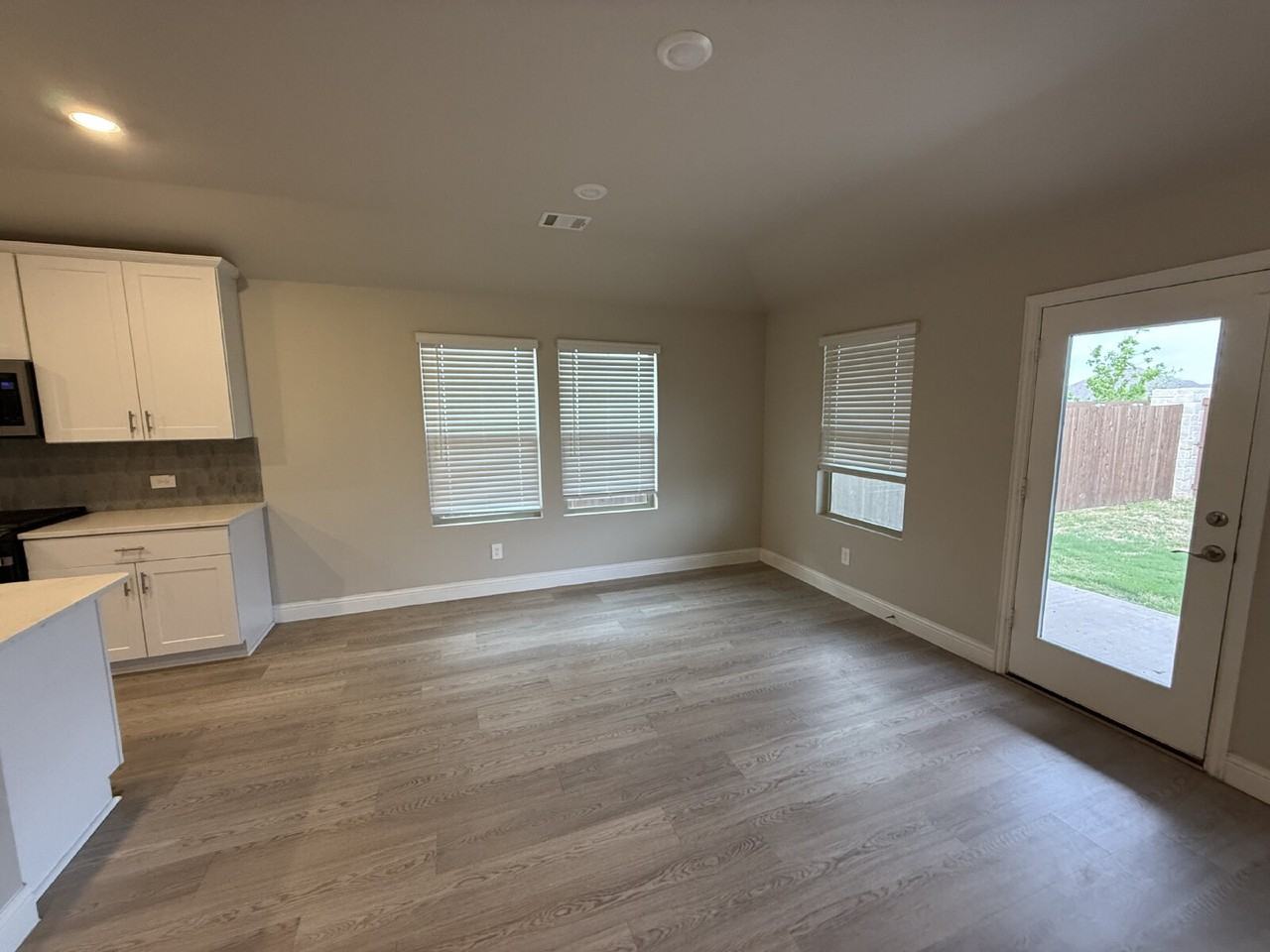 702 Williams Way - Photo 7 of 25