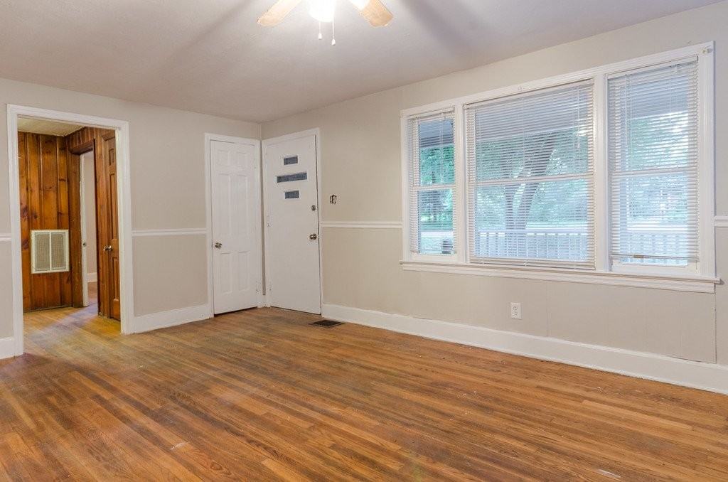 1233 Cheshire Ave - Photo 6 of 26