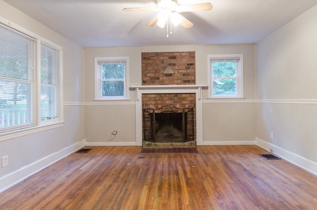 1233 Cheshire Ave - Photo 2 of 26