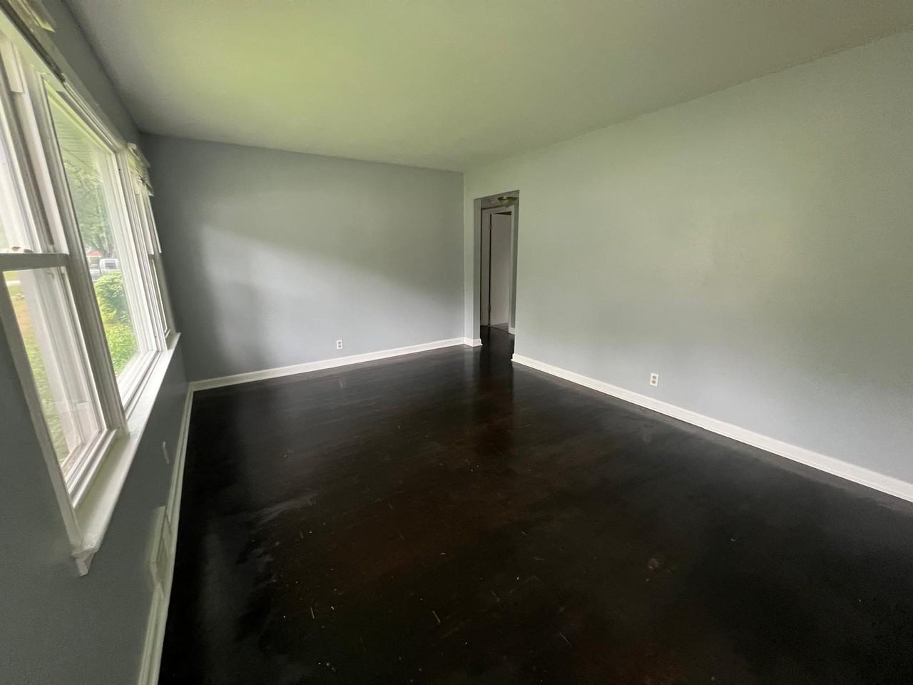 9112 Belcour Dr - Photo 4 of 26