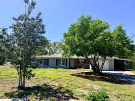 featured image of 8408 Begonia St