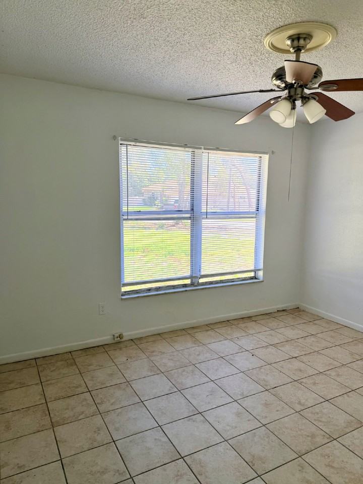 8408 Begonia St - Photo 5 of 13