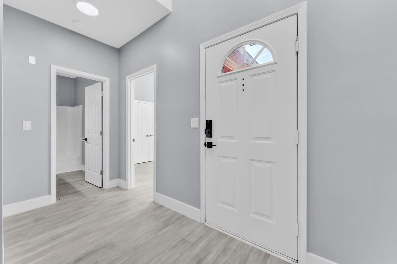 606 Brushwood Rd - Photo 3 of 27