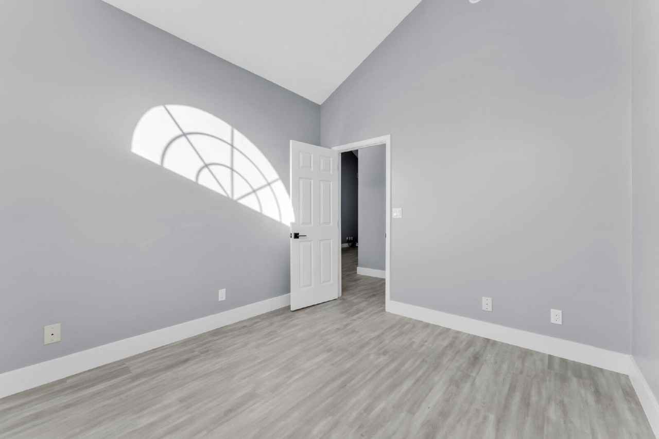 606 Brushwood Rd - Photo 4 of 27