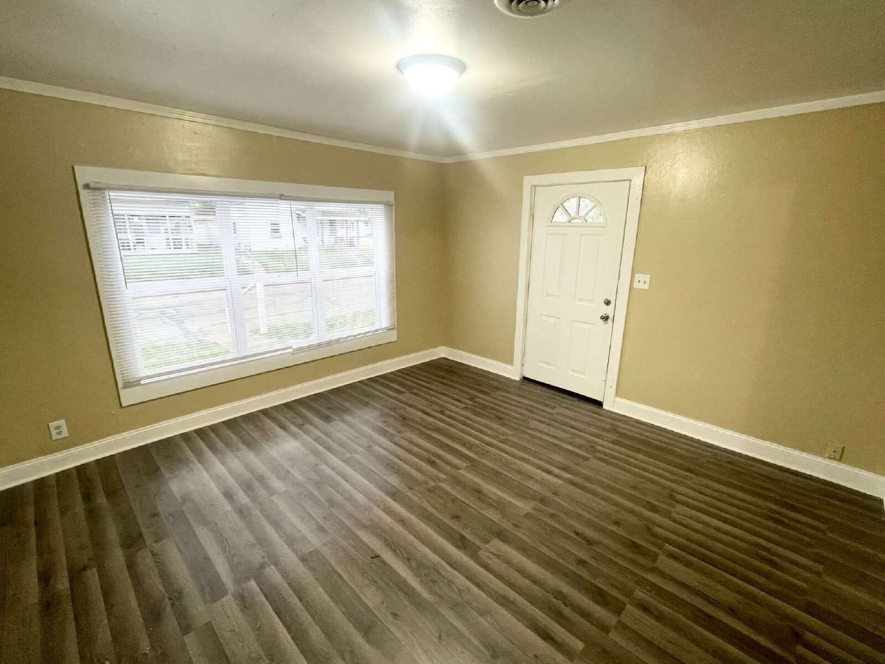 2639 Central Ave - Photo 2 of 6