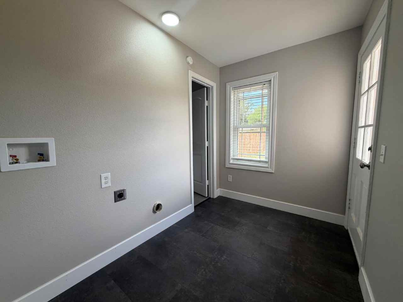 3502 26th St - Photo 7 of 12