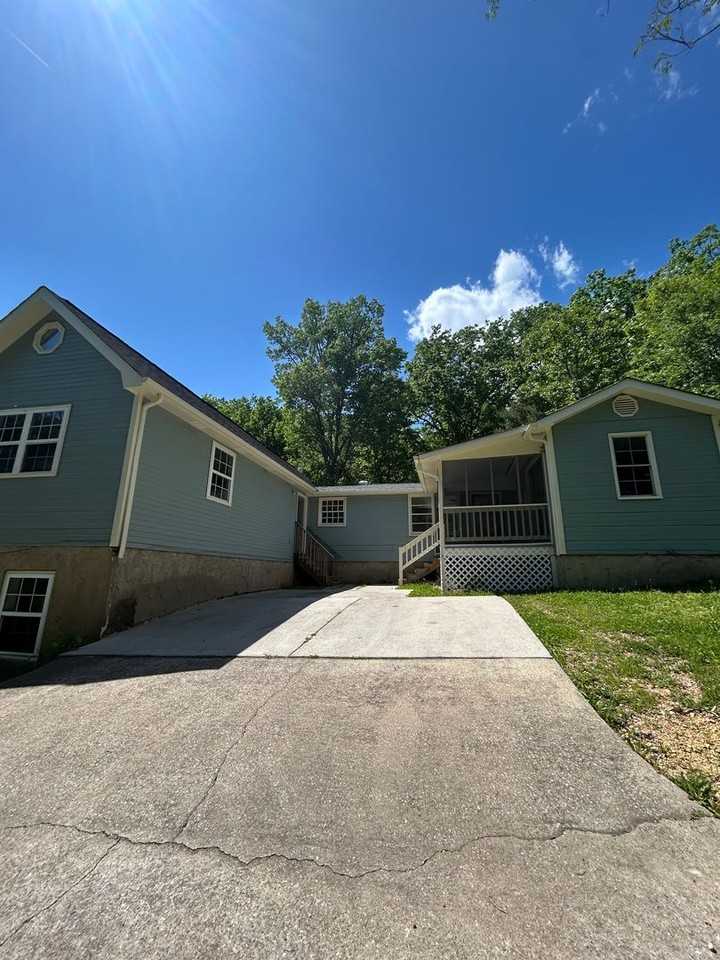 9110 Almond Ridge Rd