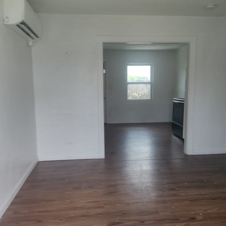 1036 Federal Street - Photo 3 of 4