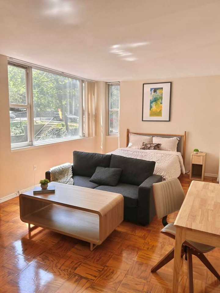 Park East Apartments - Photo 5 of 30
