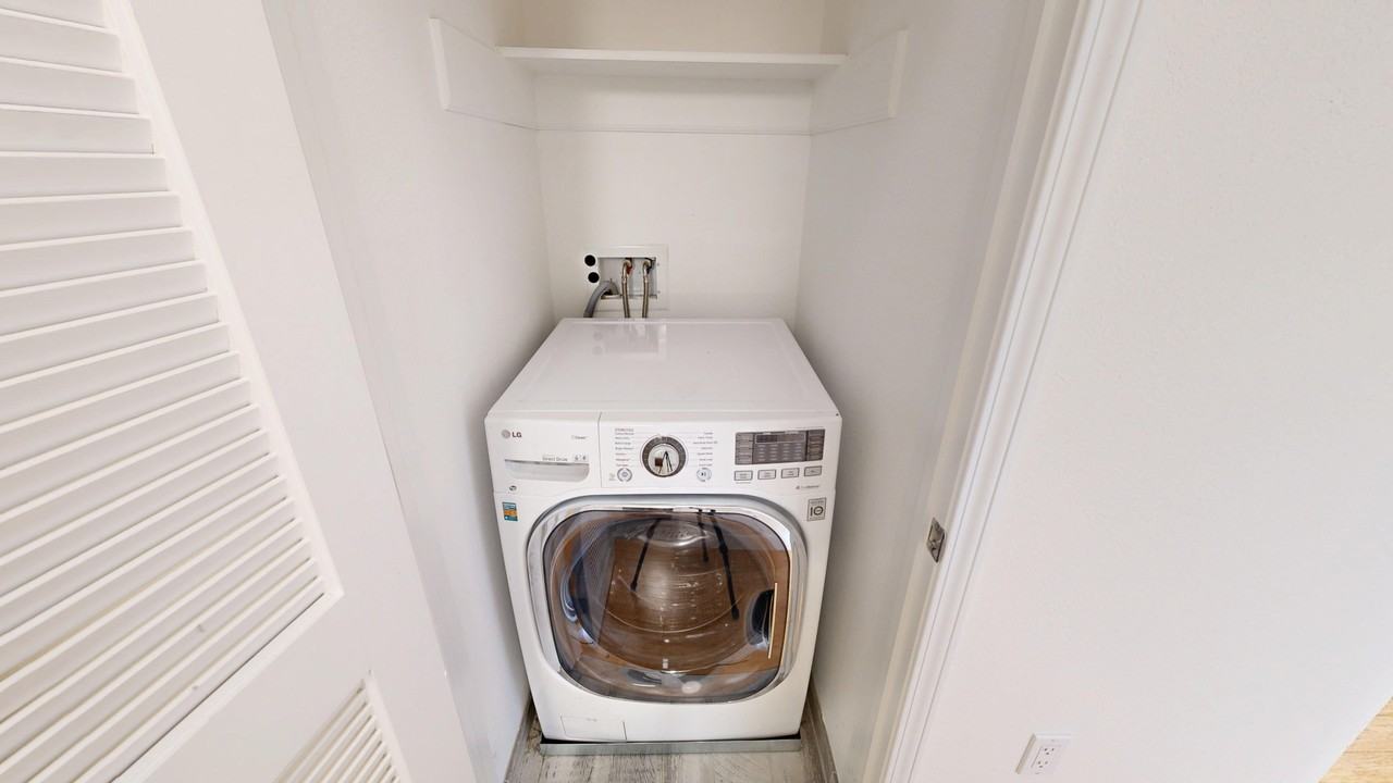 540 Leavenworth Street - Photo 3 of 24