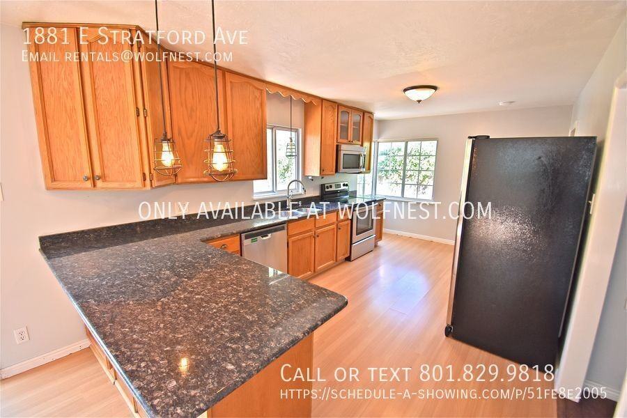 1881 E Stratford Ave - Photo 4 of 21