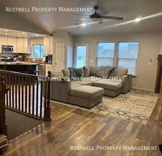 2101 Burke Ln - Photo 2 of 9