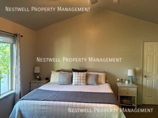 2101 Burke Ln - Photo 3 of 9