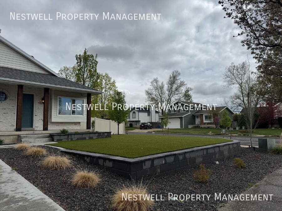 1539 S 650 E - Photo 2 of 13