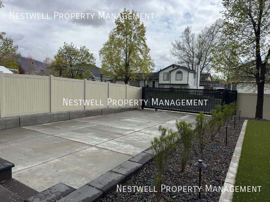 1539 S 650 E - Photo 4 of 13