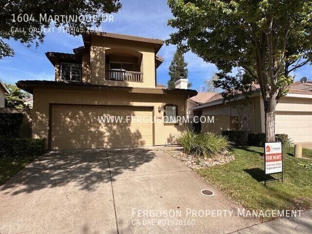 1604 Martinique Dr - Photo 2 of 4