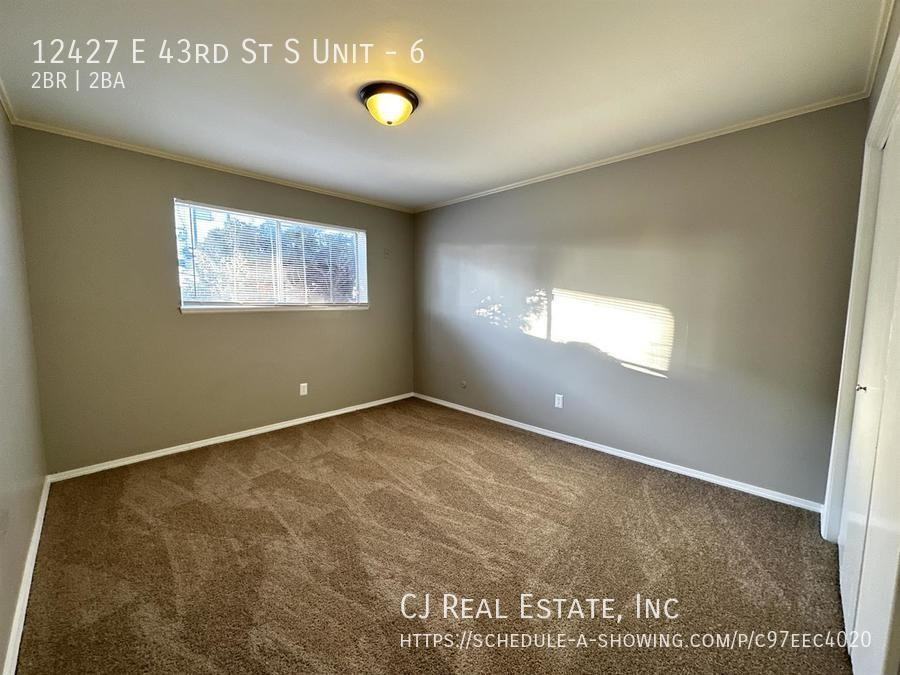 12427 E 43rd St S #6 - Photo 7 of 9