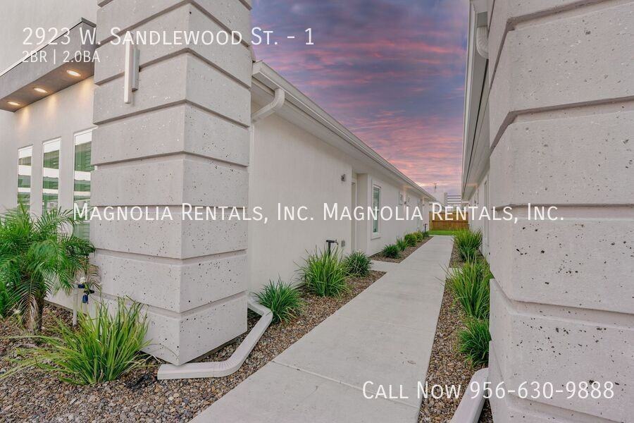 2923 W Sandlewood St #1 - Photo 3 of 15