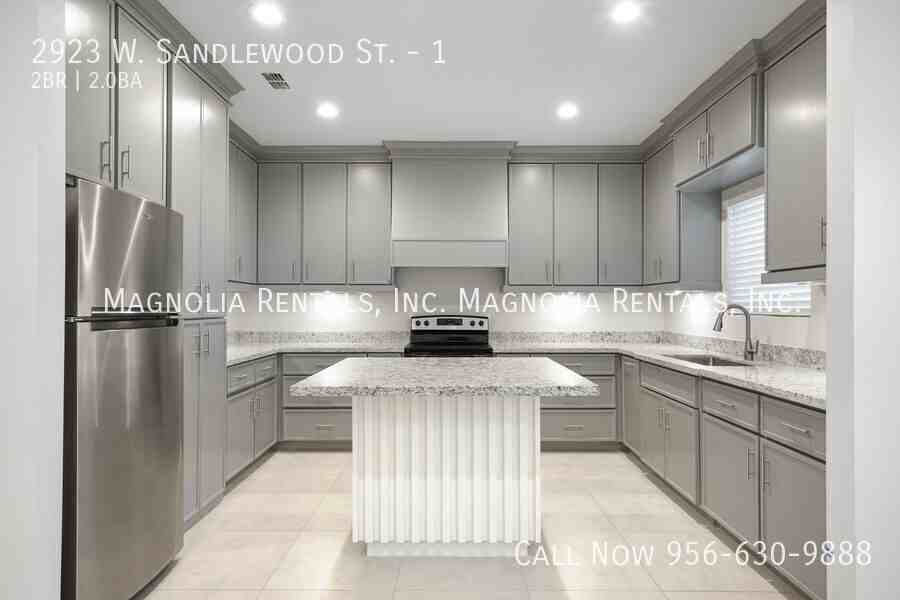 2923 W Sandlewood St #1 - Photo 6 of 15