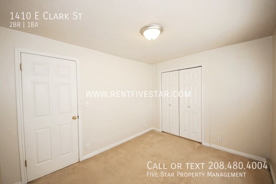 1410 E Clark St - Photo 7 of 12