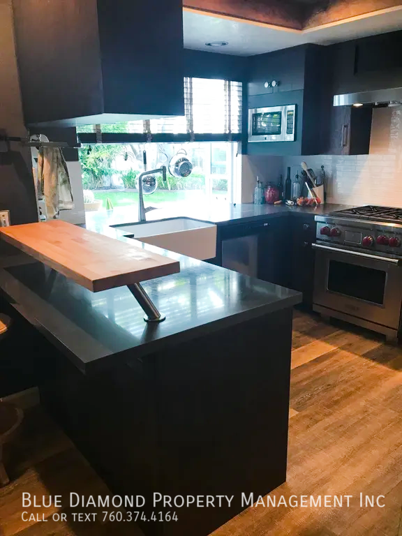 1236 Calle Christopher - Photo 2 of 4