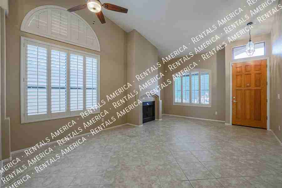 263 E Ashurst Dr - Photo 5 of 32