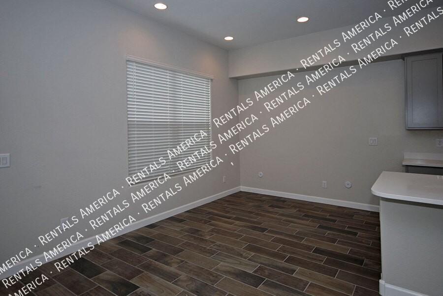 3725 E Catalina Dr - Photo 7 of 29