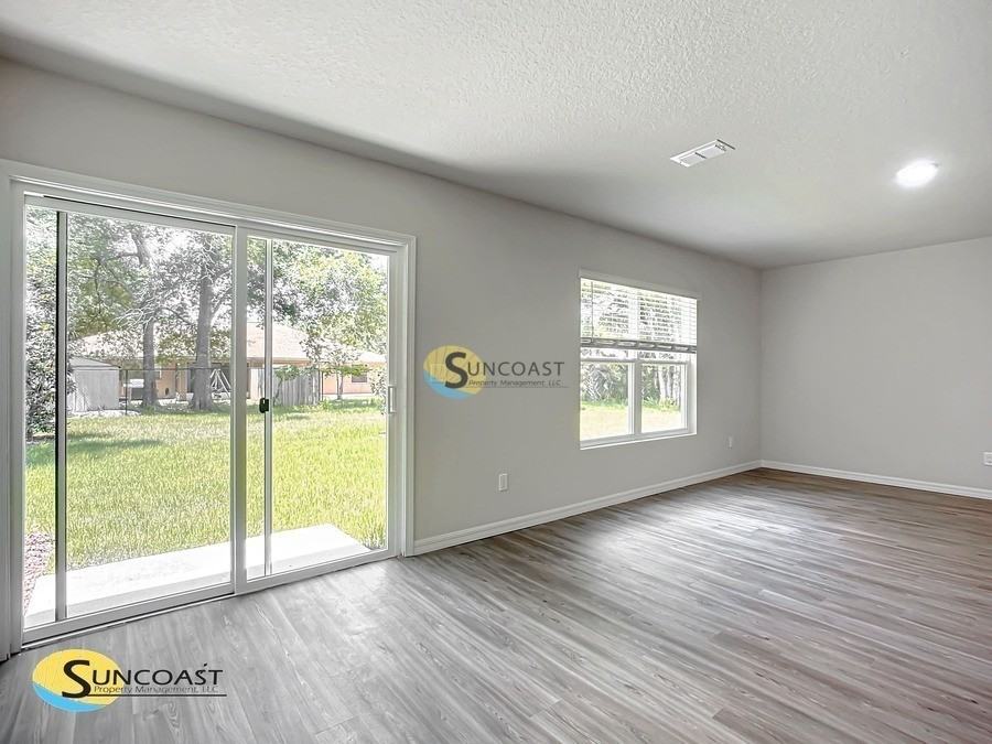 32 Rosepetal Ln #A - Photo 3 of 18