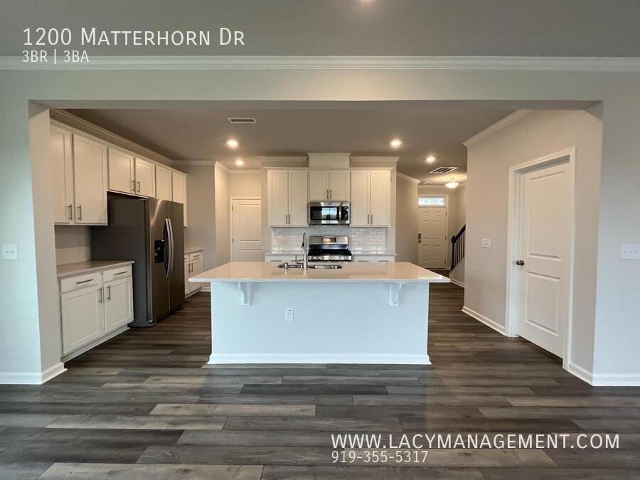 1200 Matterhorn Dr - Photo 6 of 40