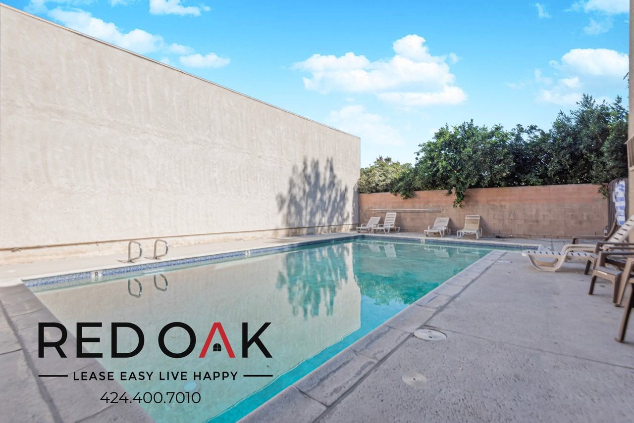 8614 Woodley Ave #218 - Photo 4 of 15