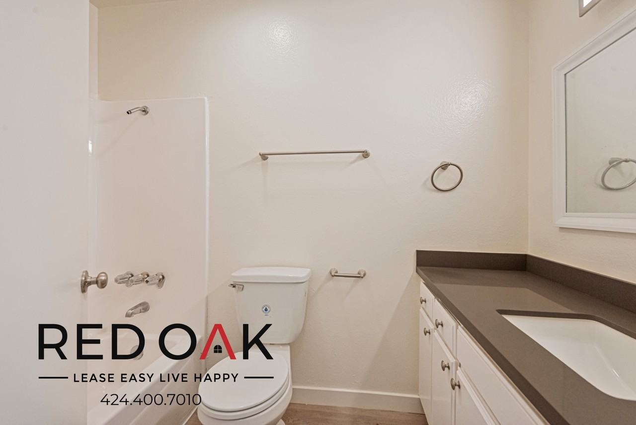 8614 Woodley Ave #218 - Photo 6 of 15