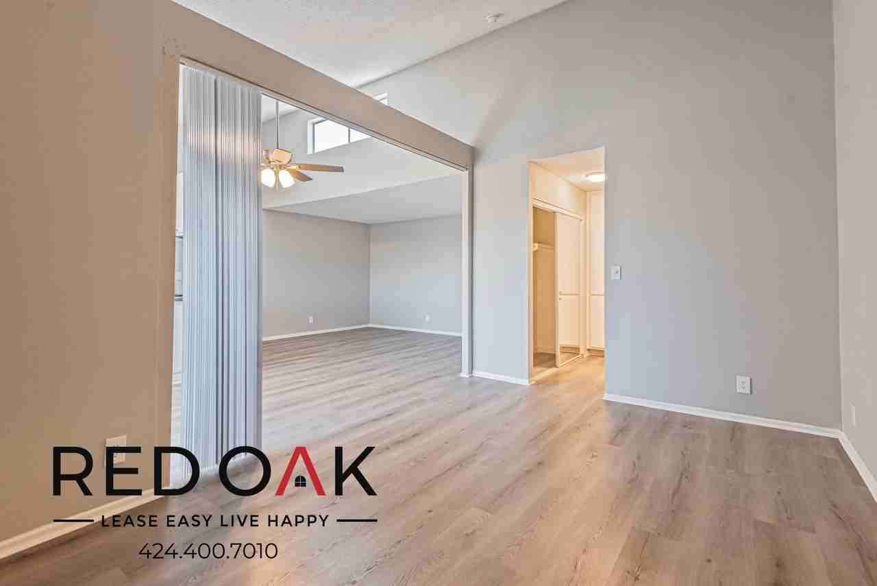 8614 Woodley Ave #218 - Photo 7 of 15