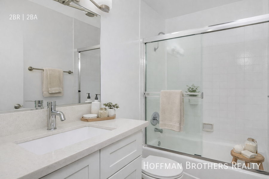 1320 N Sierra Bonita Ave #103 - Photo 4 of 11