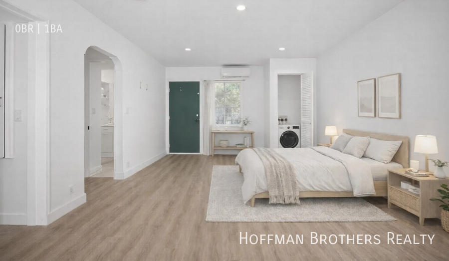 1137 N Clark St #6 - Photo 4 of 7