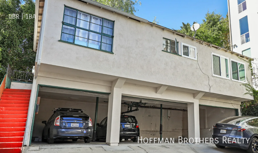 1137 N Clark St #6 - Photo 7 of 7