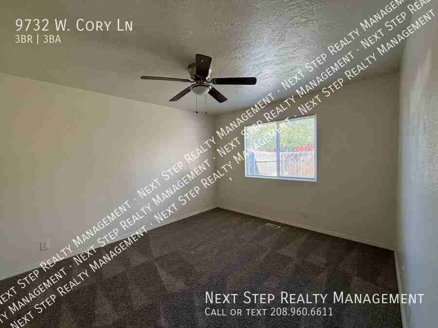 9732 W Cory Ln - Photo 7 of 22