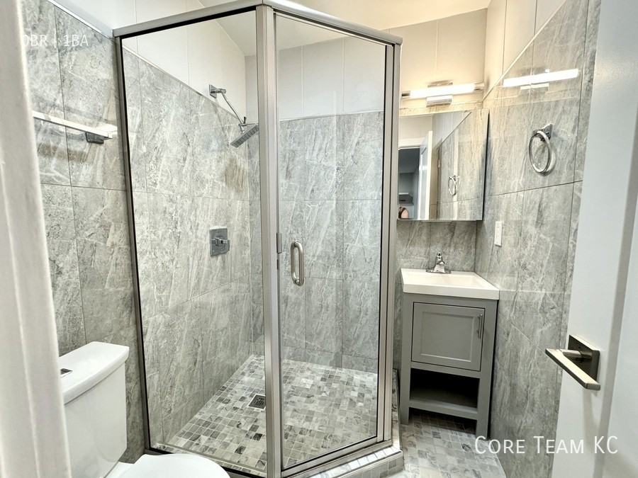 110 E 40th St #104 - Photo 5 of 10