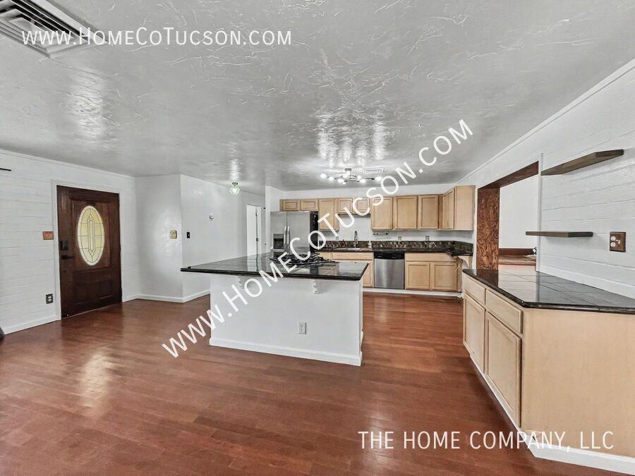 2320 W Calle Grato - Photo 6 of 50