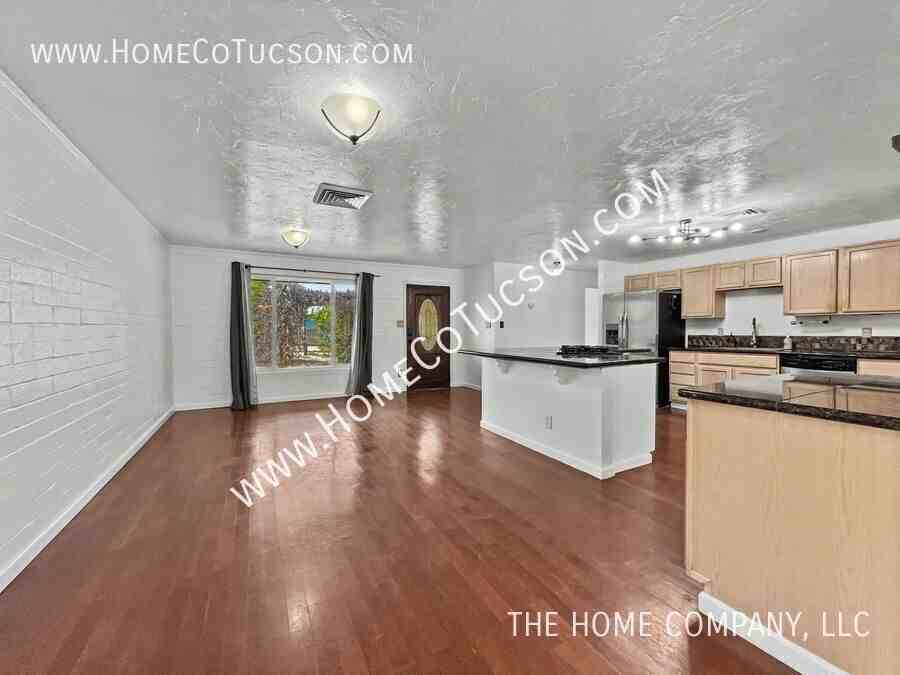 2320 W Calle Grato - Photo 7 of 50
