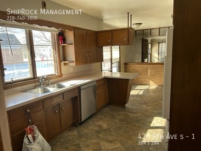 426 9th Ave S #1 - Photo 3 of 17